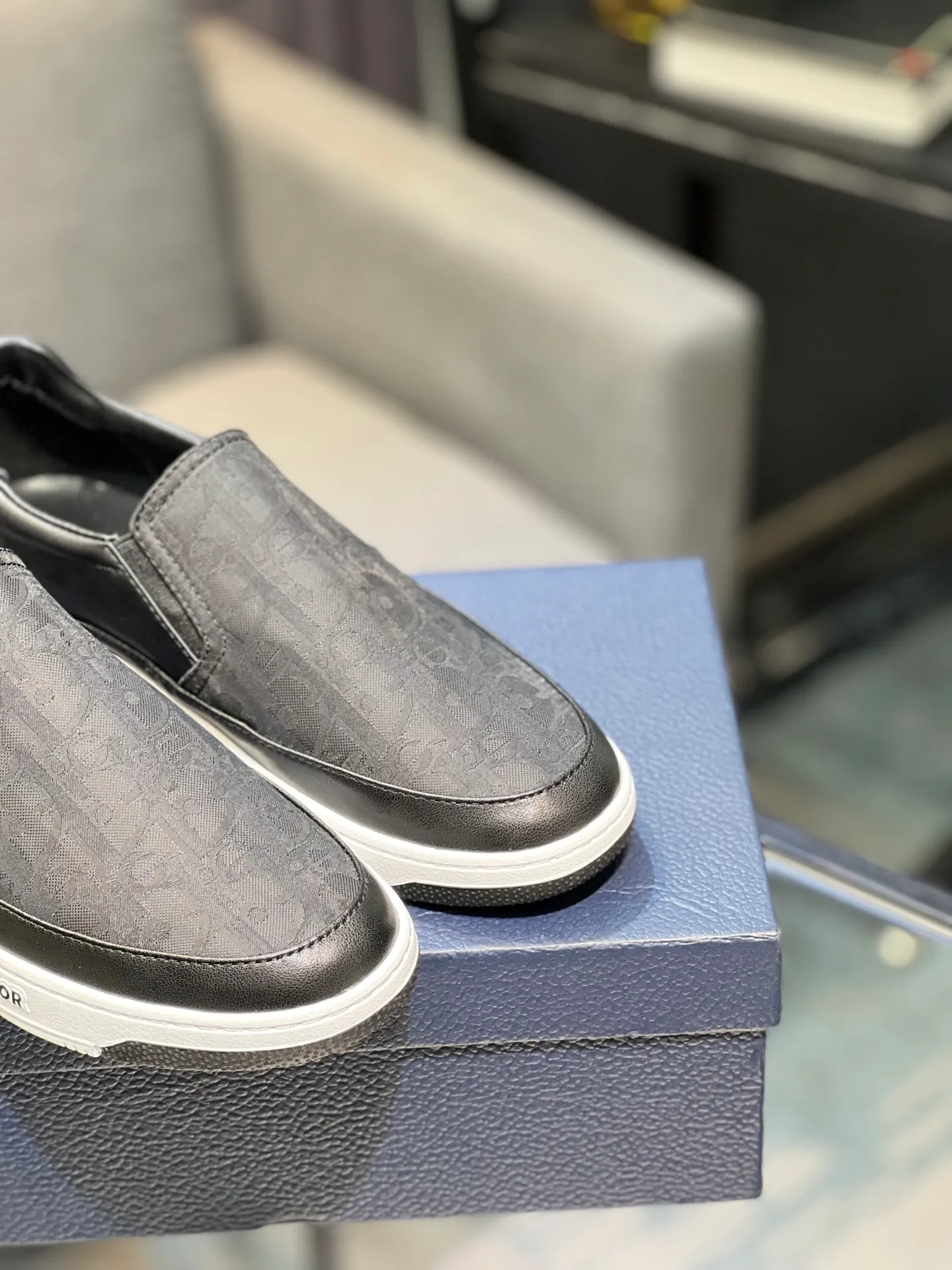 Men's shoes 💰420 [Dior] 🔝The latest masterpiece of high-end men's shoes brand: original special cloth fabric imported from Italy + cowhide + imported sheepskin lining 🔥Original toe-cap rubber outsole Soft and comfortable, making walking more convenient and comfortable! Size: 38-44 (45 can be customized)